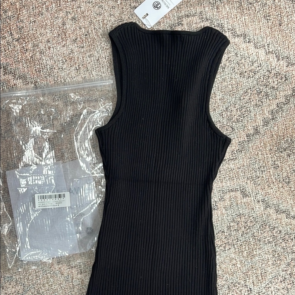 Women’s Black Ribbed Tank Top M NWT - Picture 3 of 5